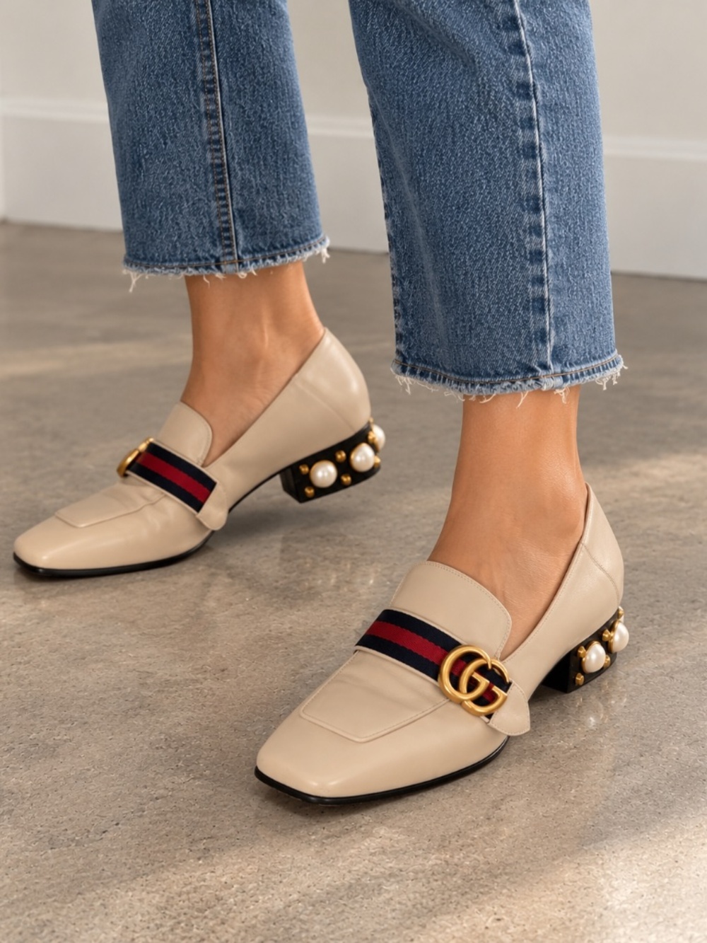 authentic Gucci Cream Leather Peyton Web Faux-Pearl Mid-Heel Loafer Size 39